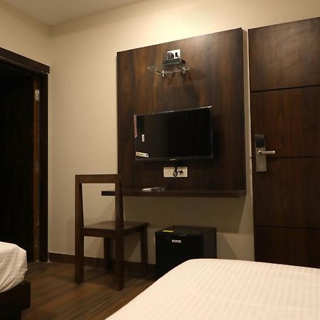 Hotel Nest Будж Екстериор снимка