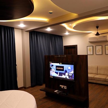 Hotel Nest Будж Екстериор снимка