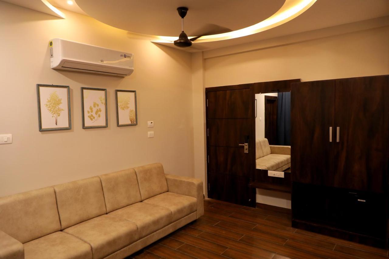 Hotel Nest Будж Екстериор снимка