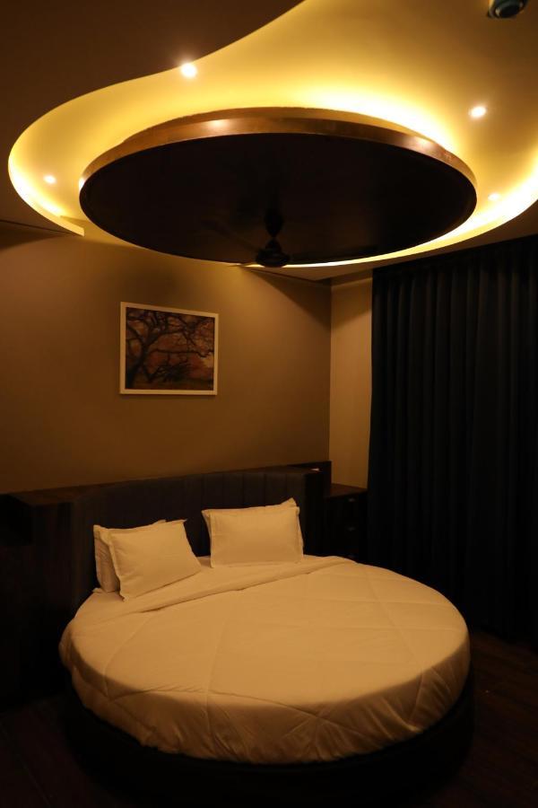 Hotel Nest Будж Екстериор снимка